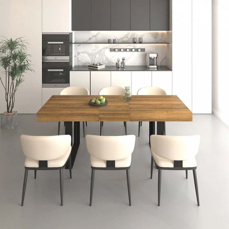 Versatile Extendable Dining Table for Large Gatherings, Enhancing Dining Experience