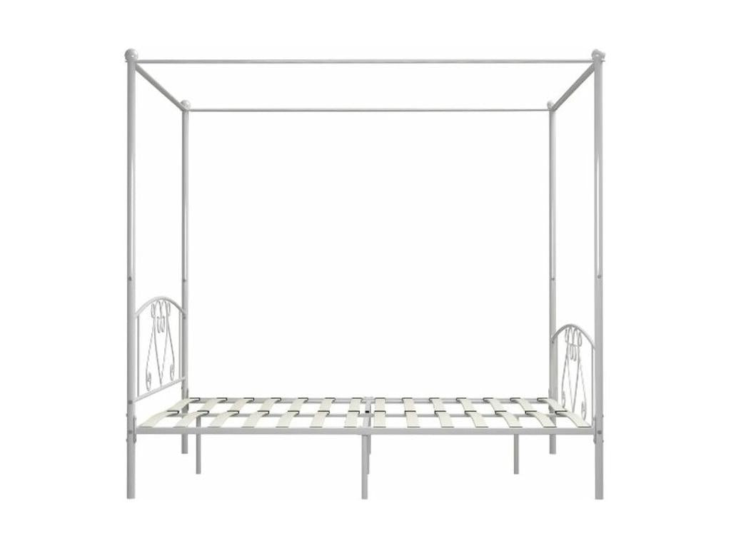 White Metal Bed, 200 x 200 cm
